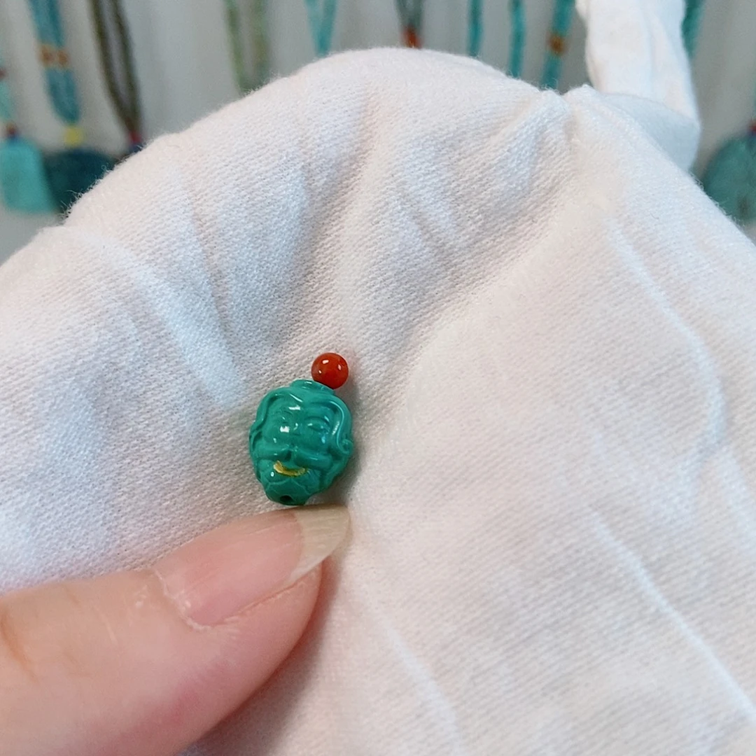 未镶嵌南红玛瑙珠宝奇石