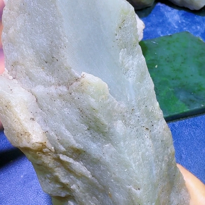 和田玉未镶嵌珠宝半成品