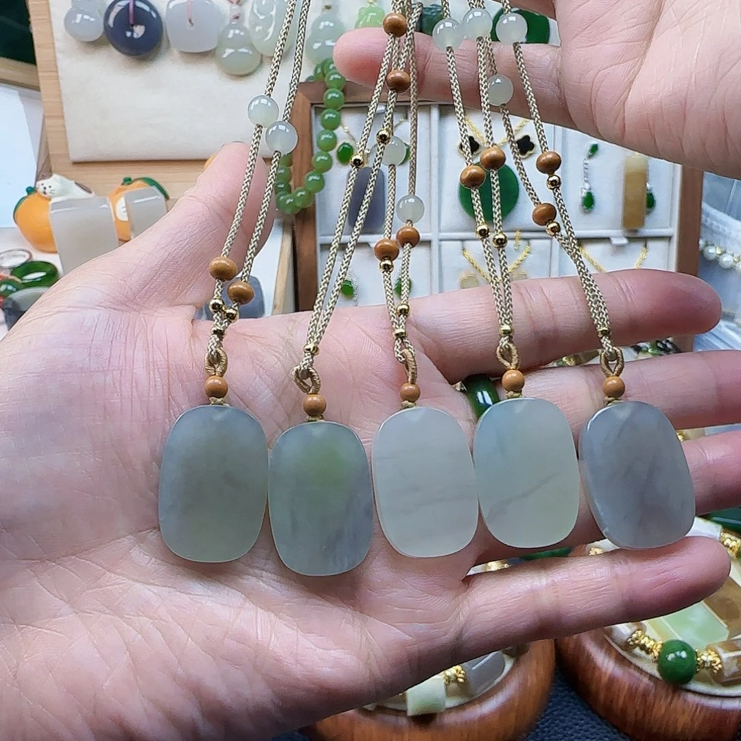 和田玉未镶嵌吊坠(不含链)多样性发1