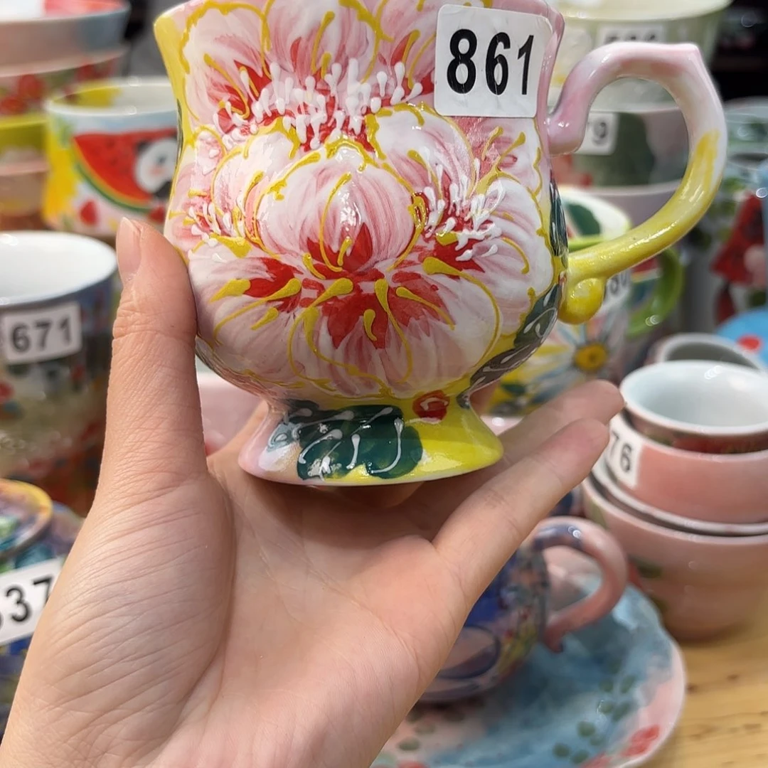瓷片兔兔盖茨。兔兔好