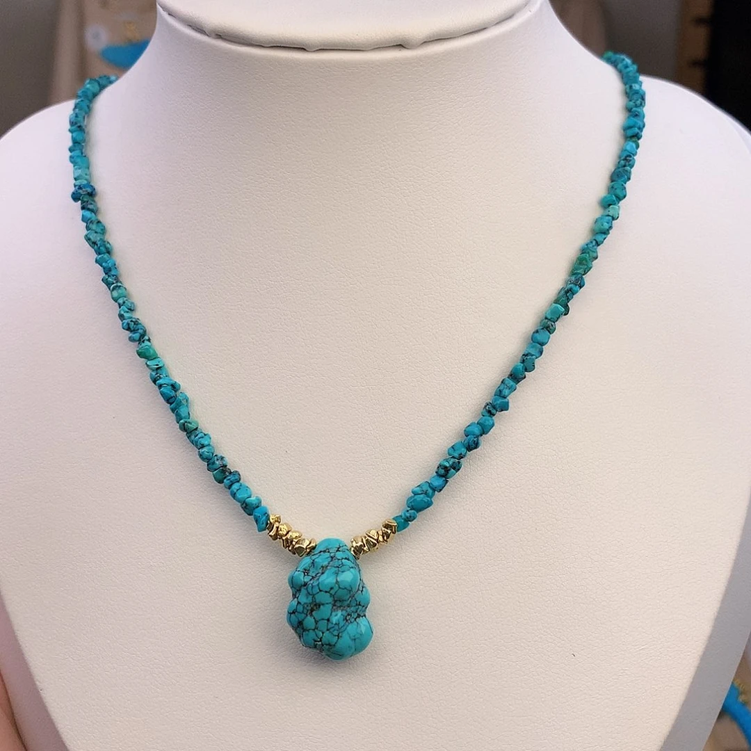 绿松石未镶嵌颈饰