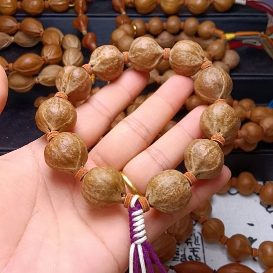 橄榄核手串/手链橄榄核手串铁核蒜头蜜挑臀鸡血红1.9