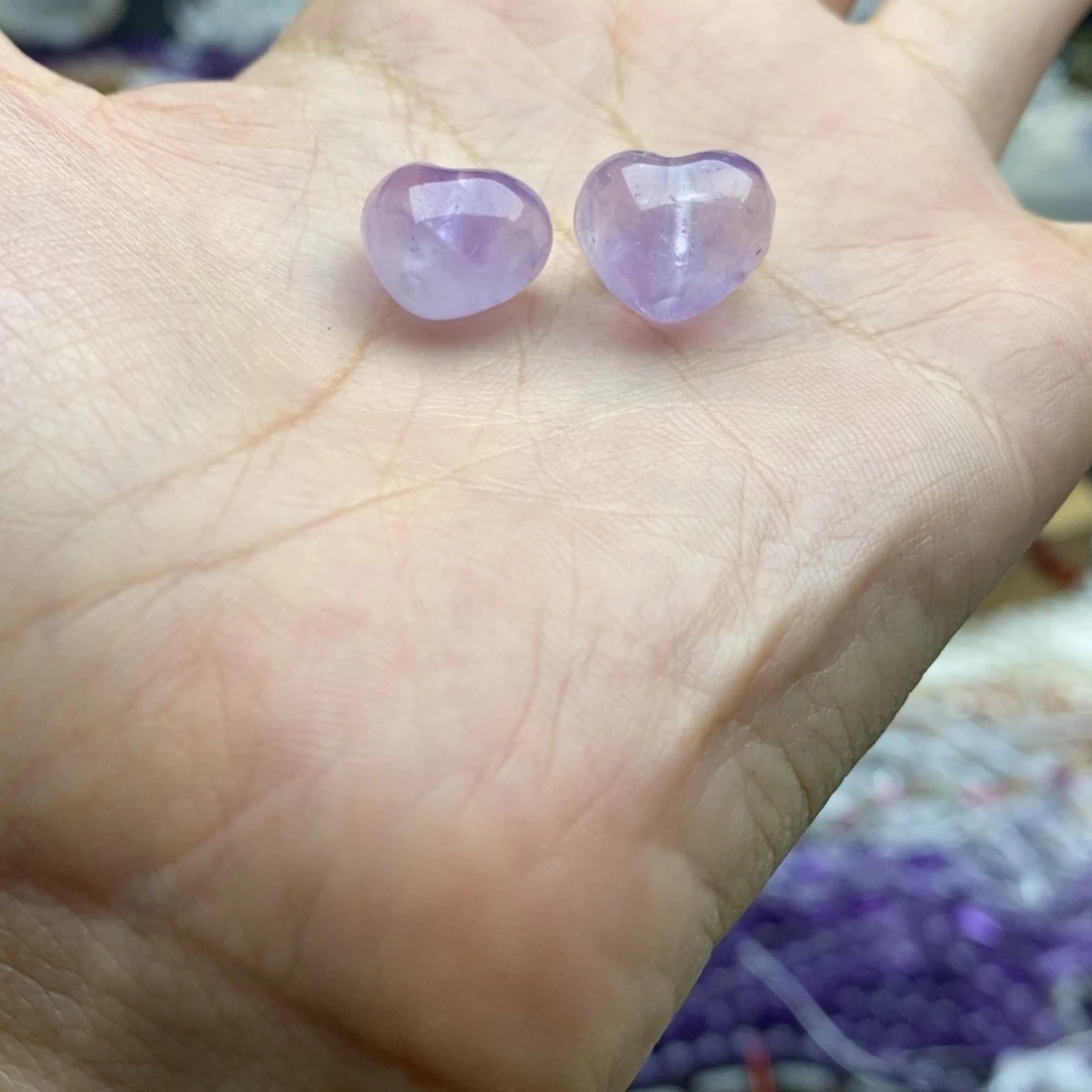 玛瑙/玉髓未镶嵌珠宝半成品一个纯天然薰衣紫水晶屁桃10×13mm