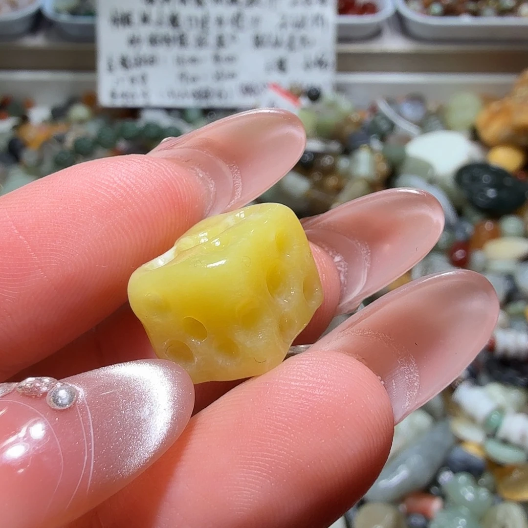 和田玉未镶嵌珠宝奇石