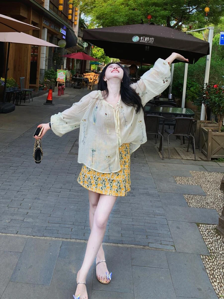 2025夏季新中式温柔时尚气质圆领绑带衬衫上衣碎花半身裙套装女