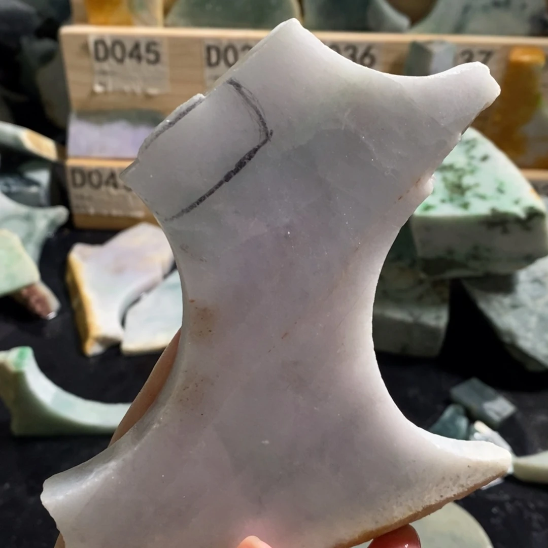 颈饰未镶嵌翡翠天然翡翠