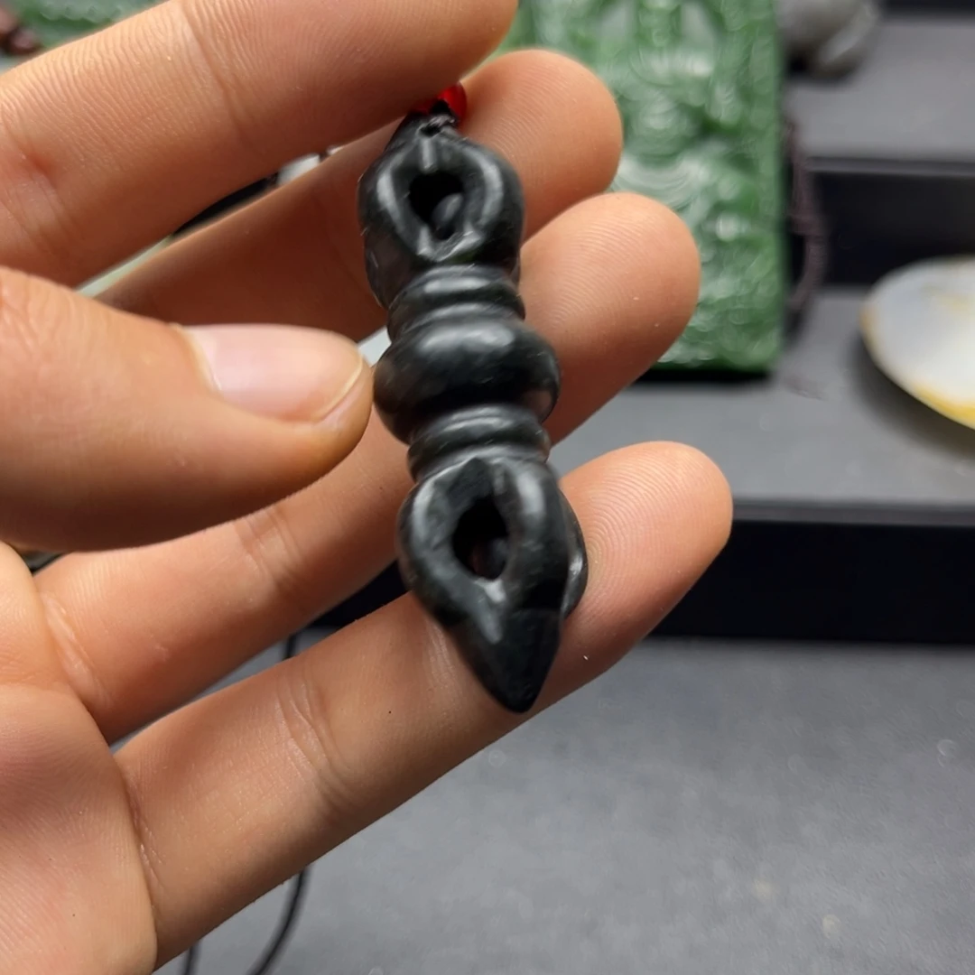 和田玉未镶嵌颈饰和田玉