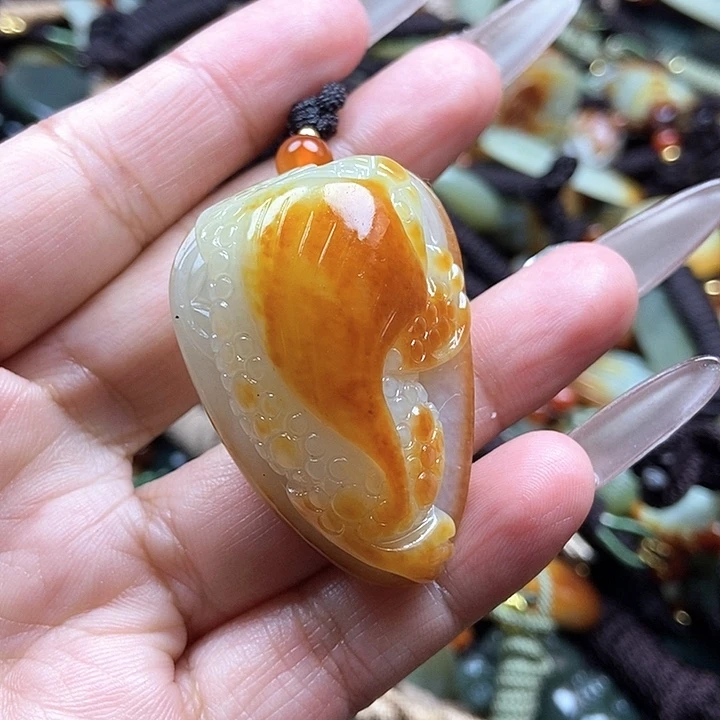 和田玉颈饰未镶嵌