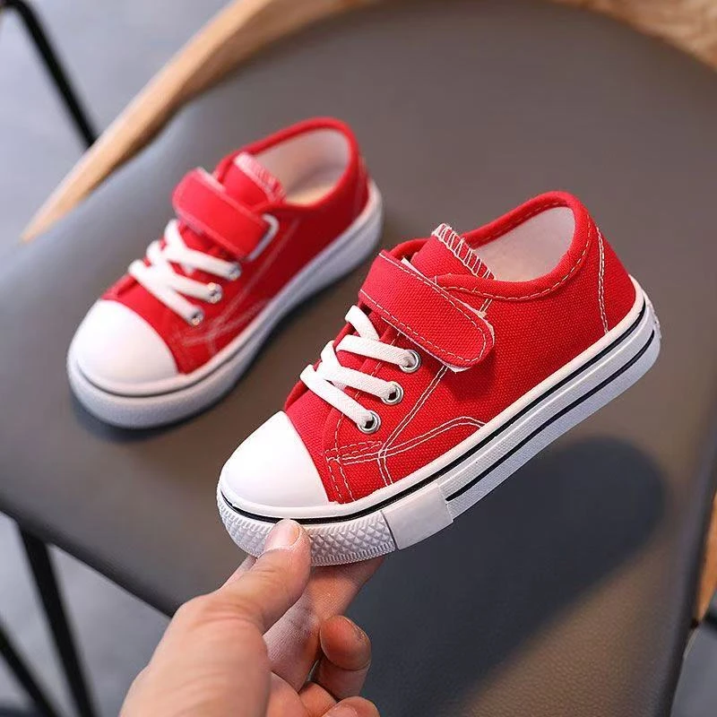 600-800男女童休闲运动鞋