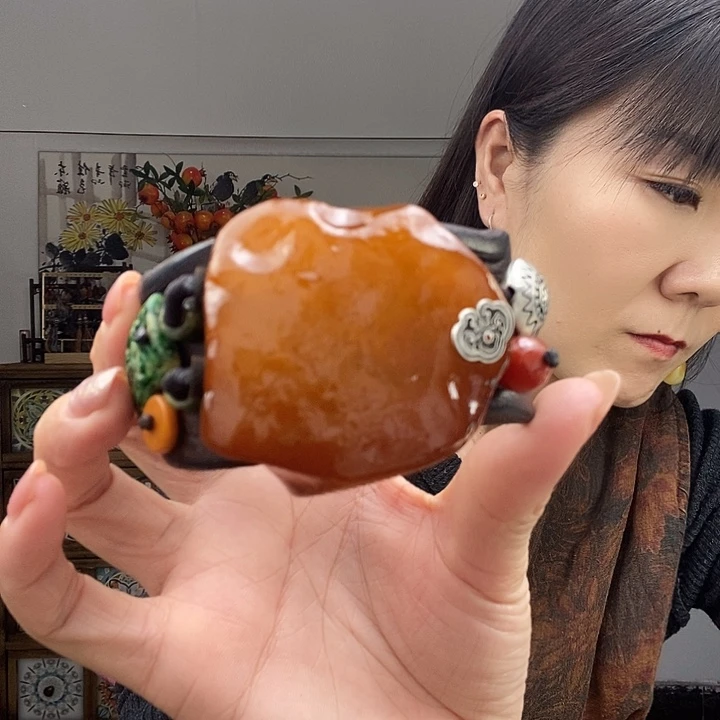 蜜蜡手镯未镶嵌手镯