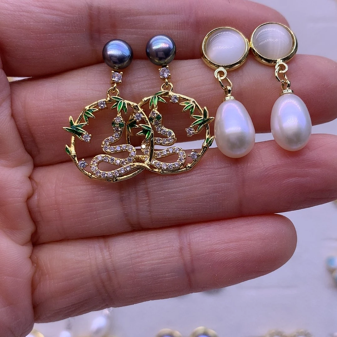 淡水珍珠耳饰合金