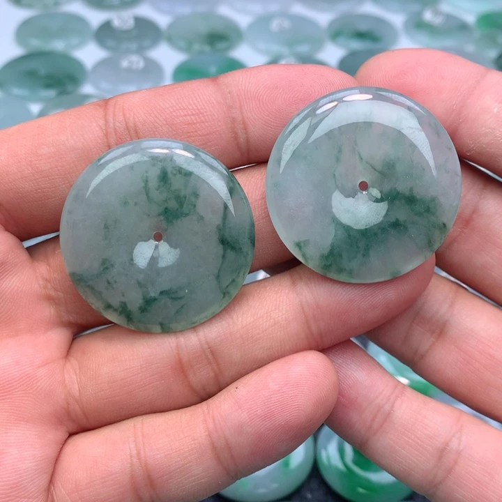 翡翠颈饰未镶嵌翟*海缅甸天然A货翡翠