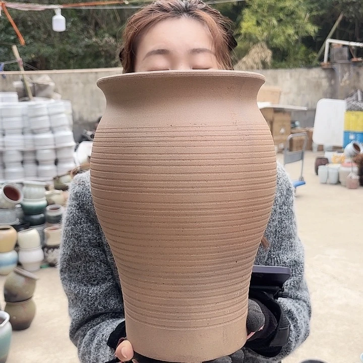 红陶口20高31.5一个有色差