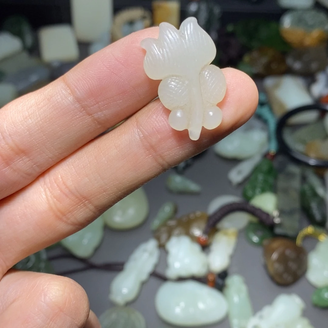 颈饰未镶嵌和田玉