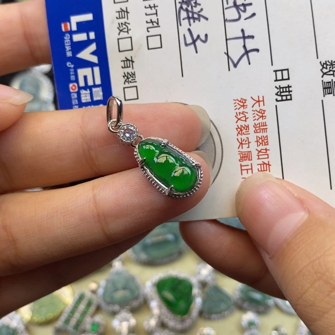 翡翠银S925镶嵌颈饰天然