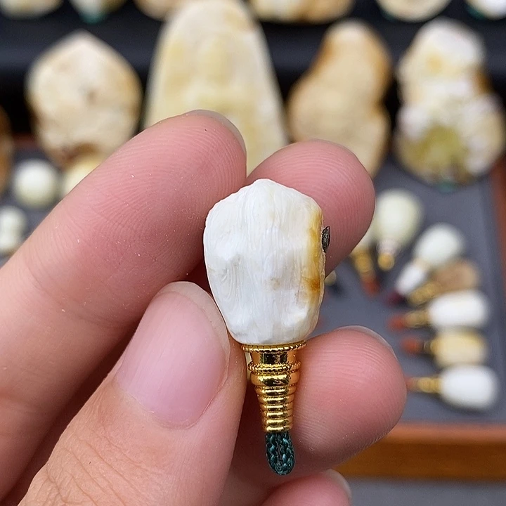 未镶嵌琥珀裸石12百香籽三通