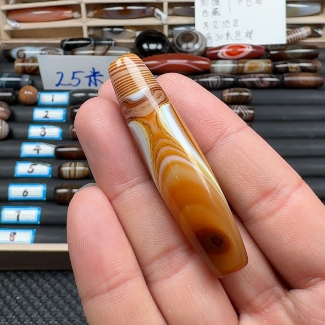 李***言玛瑙/玉髓未镶嵌颈饰