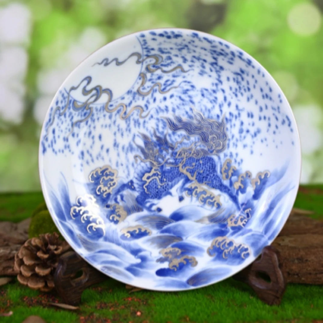 赋春寻隐 青花描银麒麟踏浪壶承 直径15.8cm