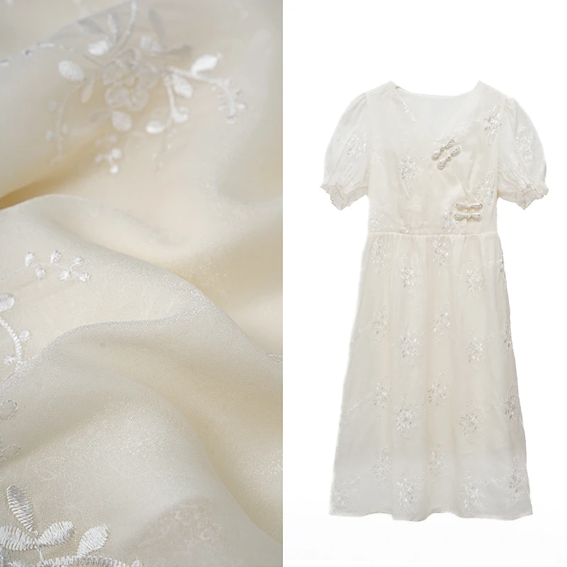 2025新款夏季简约绣花中式刺绣国风盘扣收腰显瘦气质连衣裙复古