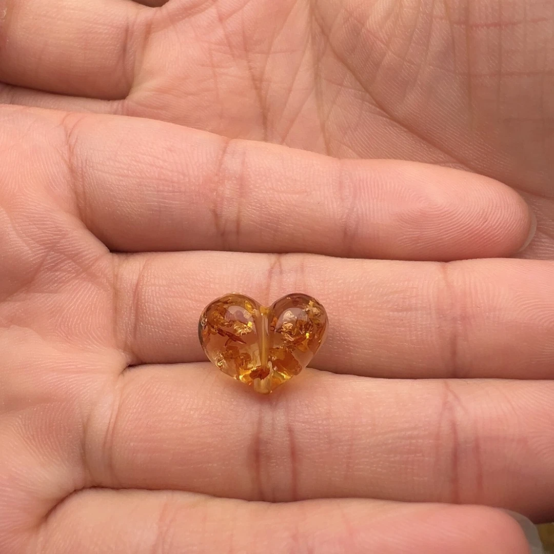 琥珀（花珀）未镶嵌颈饰花珀屁桃