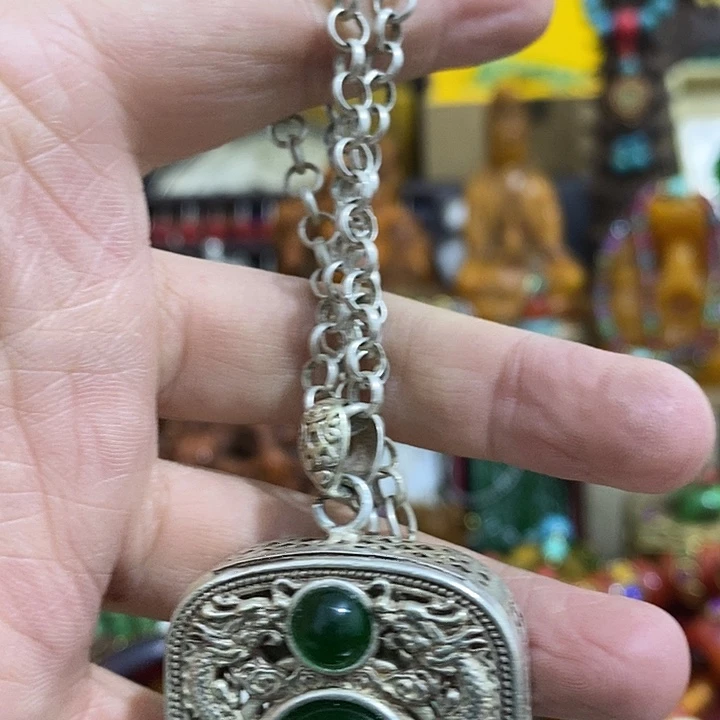 织绣135568866999999999999