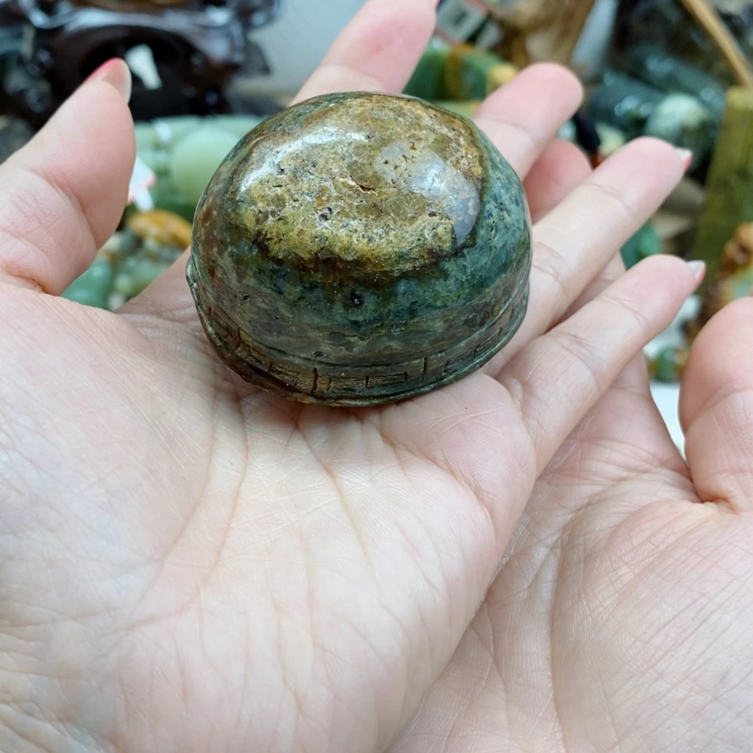 透闪石质玉把件未镶嵌