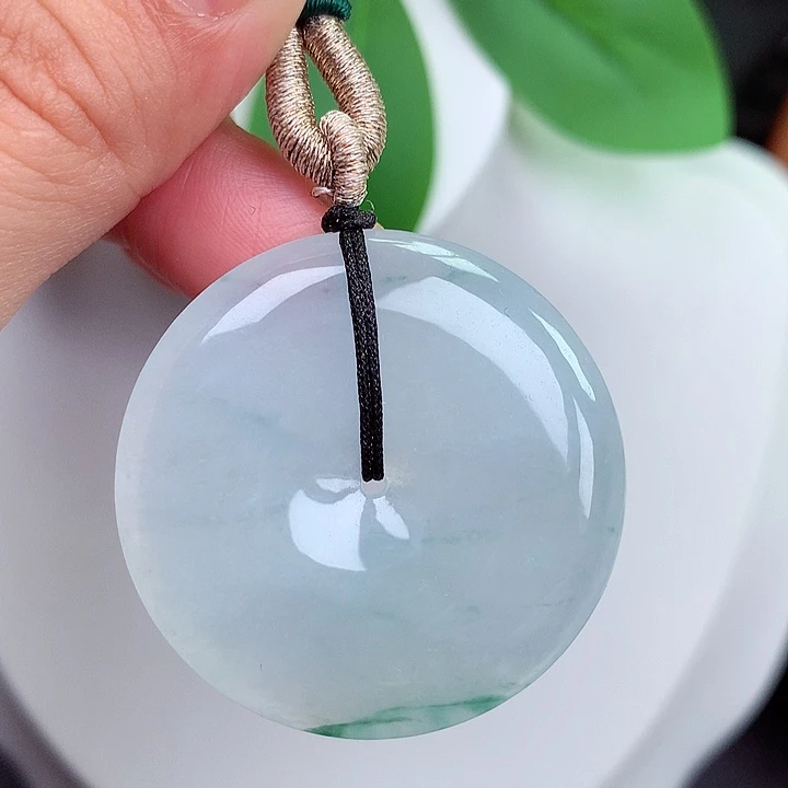 颈饰未镶嵌翡翠平安扣 35.7x5.8mm
