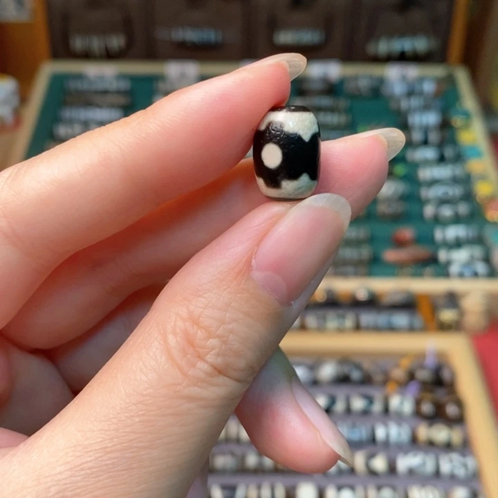未镶嵌玛瑙/玉髓珠宝半成品