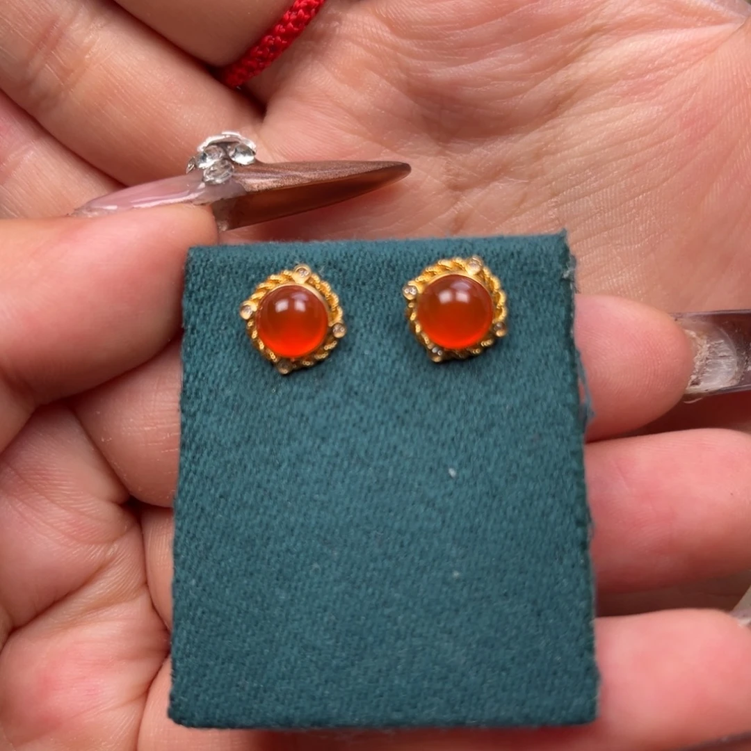 南红玛瑙耳钉18K金镶嵌
