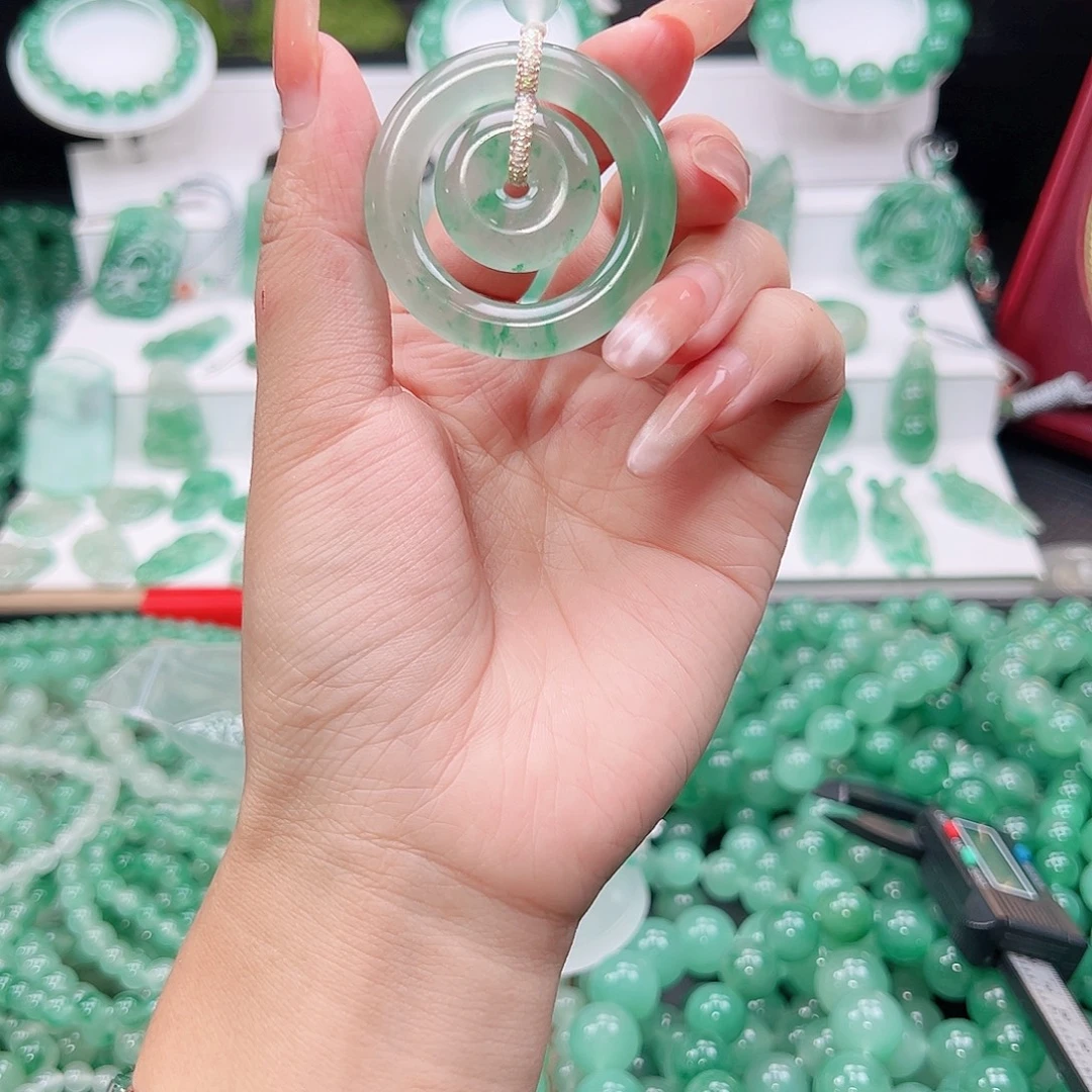 石英质玉（非洲翠）未镶嵌吊坠(赠链)