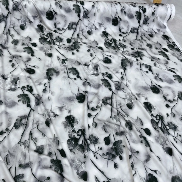 厂家清货贡缎棉布料水墨花（不退换）