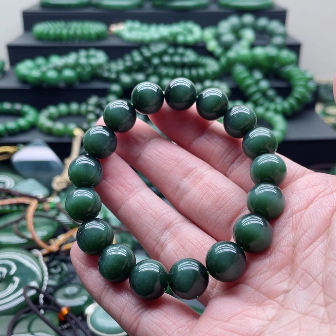 和田玉（碧玉）未镶嵌手链