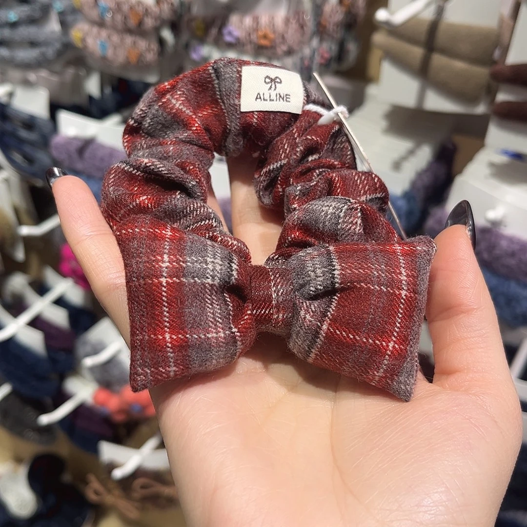 布艺非金属红格面包蝴蝶结小肠