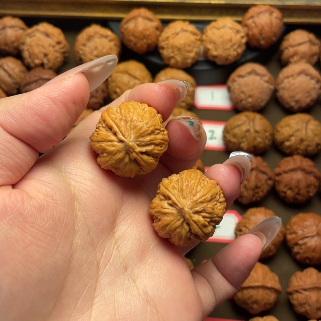 文玩核桃吊坠4号莲花磨盘