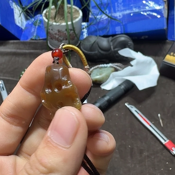 未镶嵌和田玉（糖玉）车挂