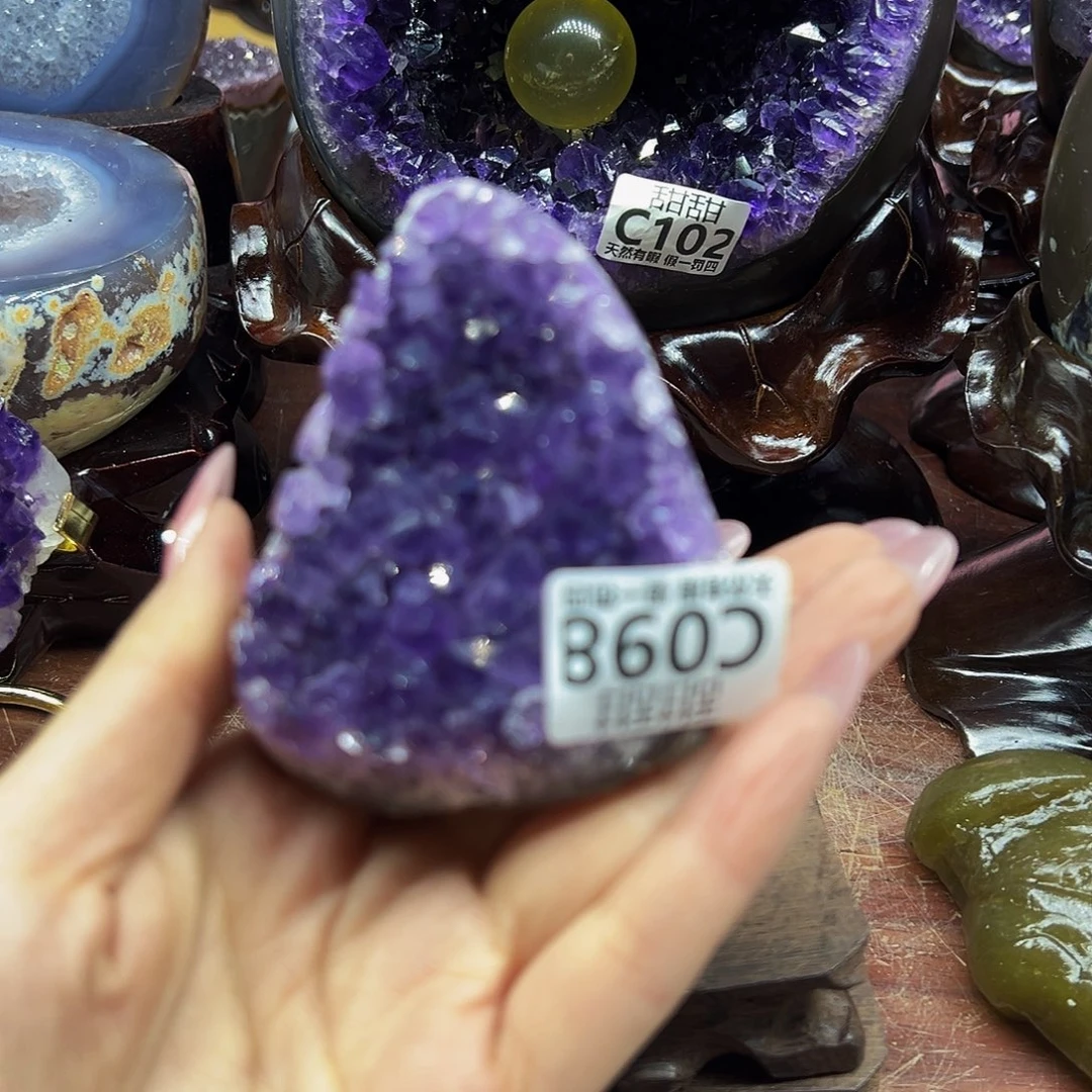 水晶大型摆件未镶嵌