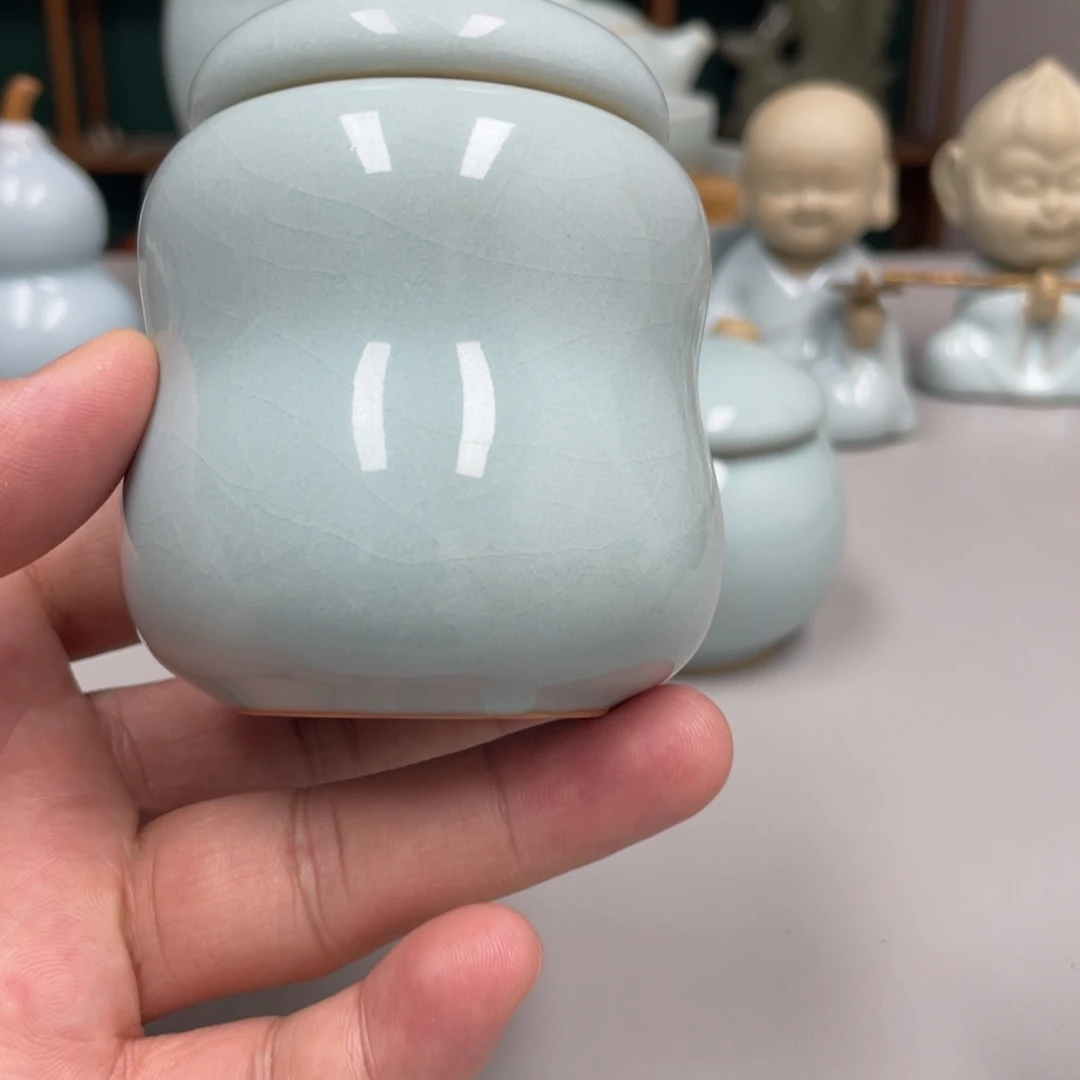 大***场瓷天青色茶叶罐瑕赵琳老师