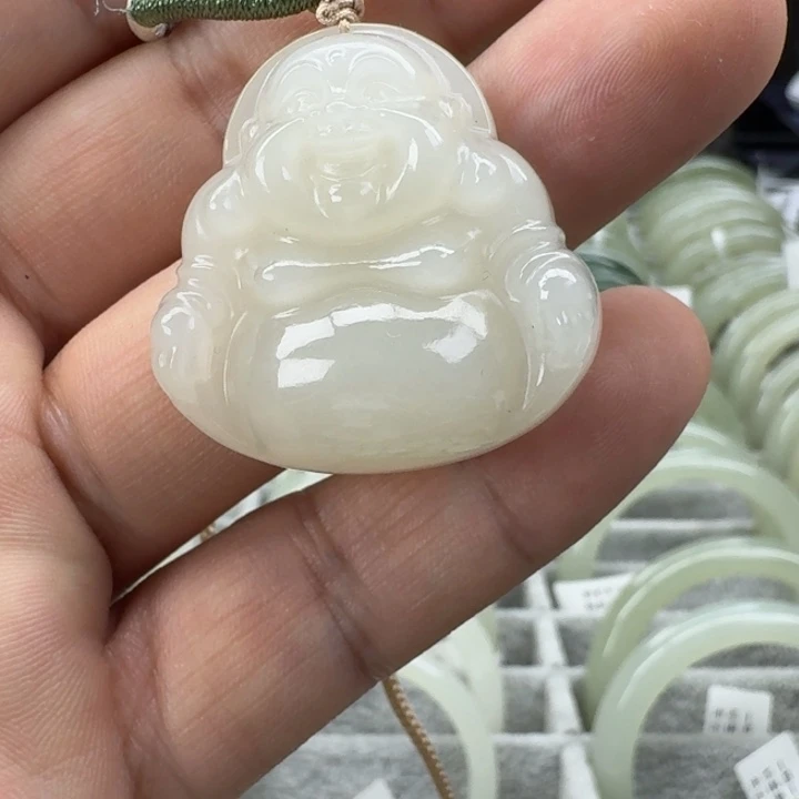 和田玉（糖玉）未镶嵌颈饰