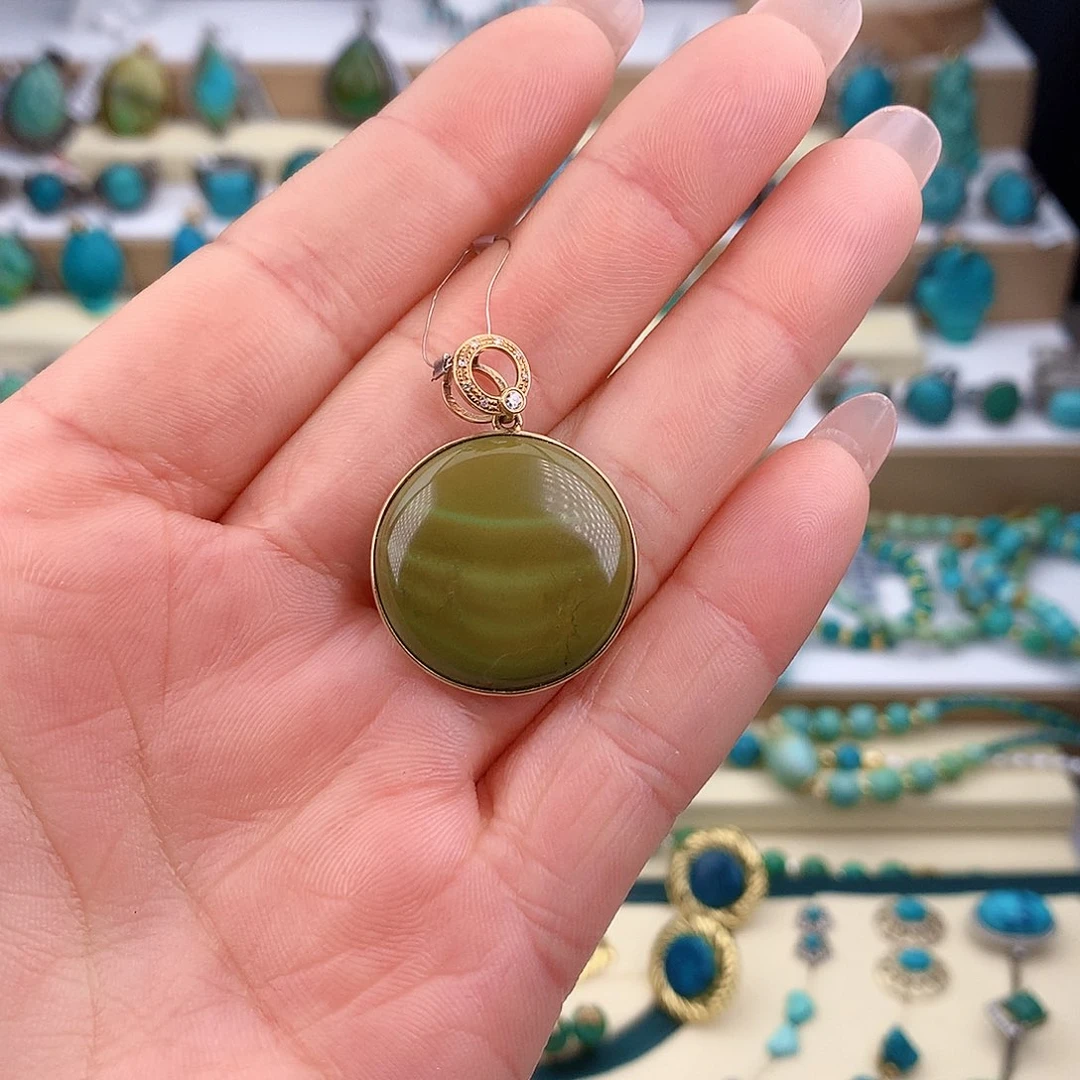 绿松石18K金镶嵌吊坠(赠链)