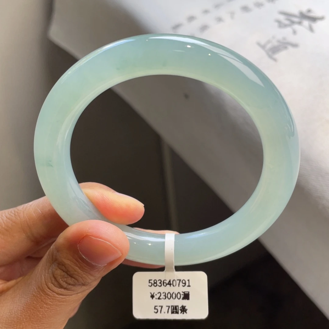 翡翠手镯未镶嵌回流/冰胶晴底圆条（强烈推荐）