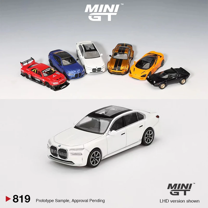 MINIGT 1:64 宝马 BMW i7 xDrive60 仿真合金汽车模型收藏件 #819