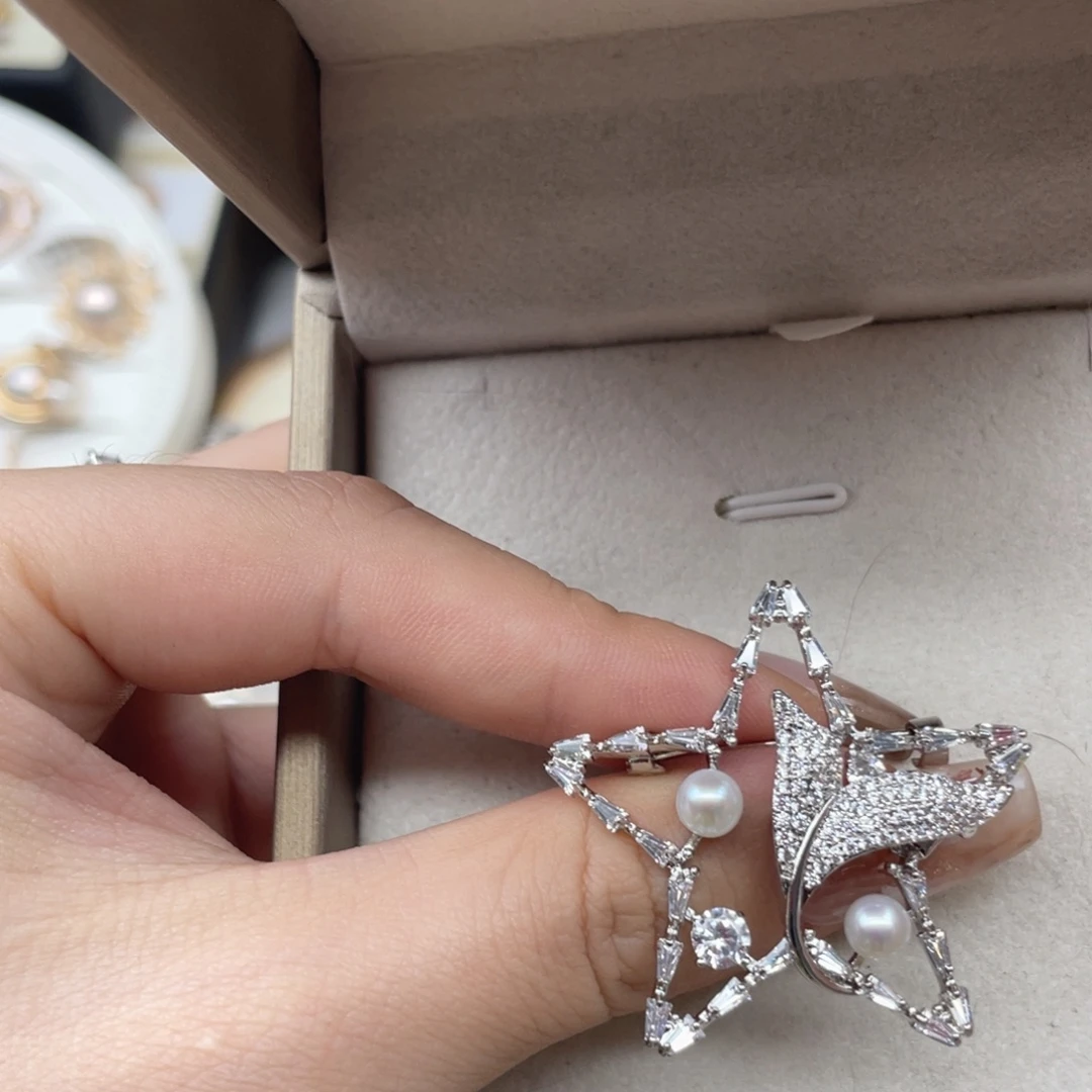 胸饰淡水珍珠未镶嵌Z27