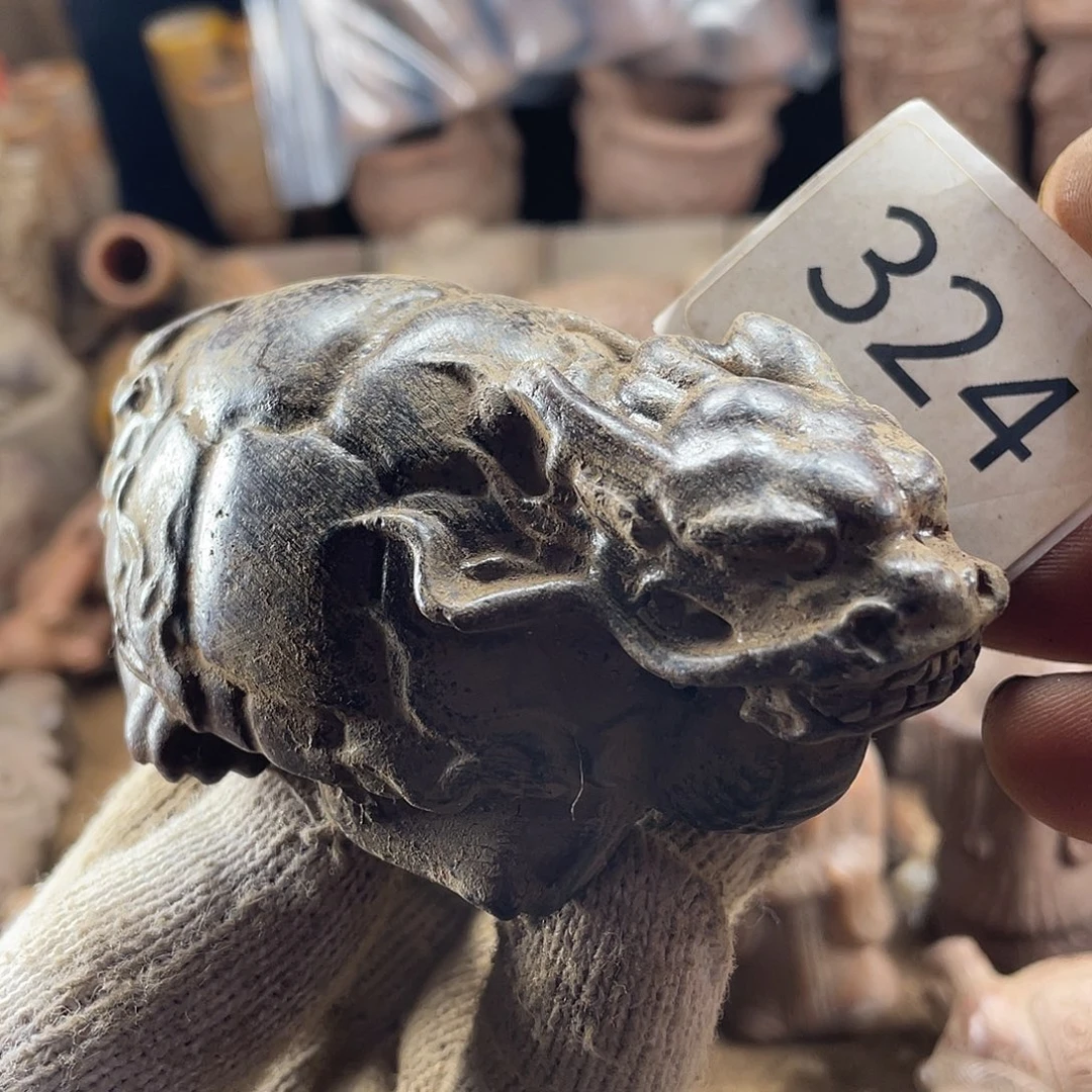 夜***言和田玉（糖玉）未镶嵌挂件