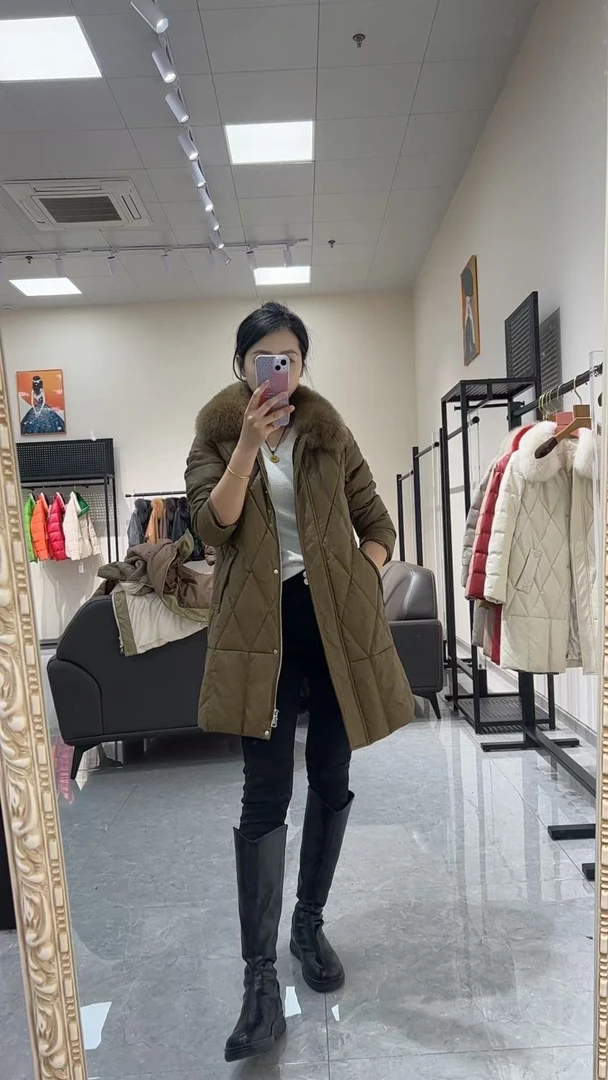 【反季清货】白鸭绒狐狸毛领皮羽绒服宽松气质修身中长款82256
