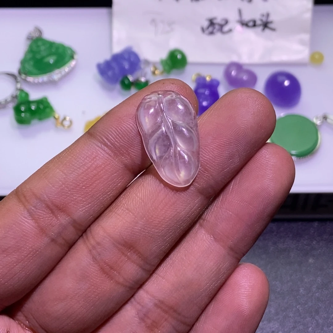 丽***翡翠未镶嵌颈饰吊坠