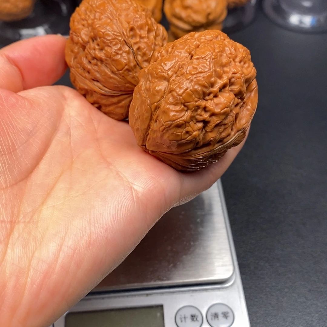 A***a文玩核桃吊坠老乡的诚意