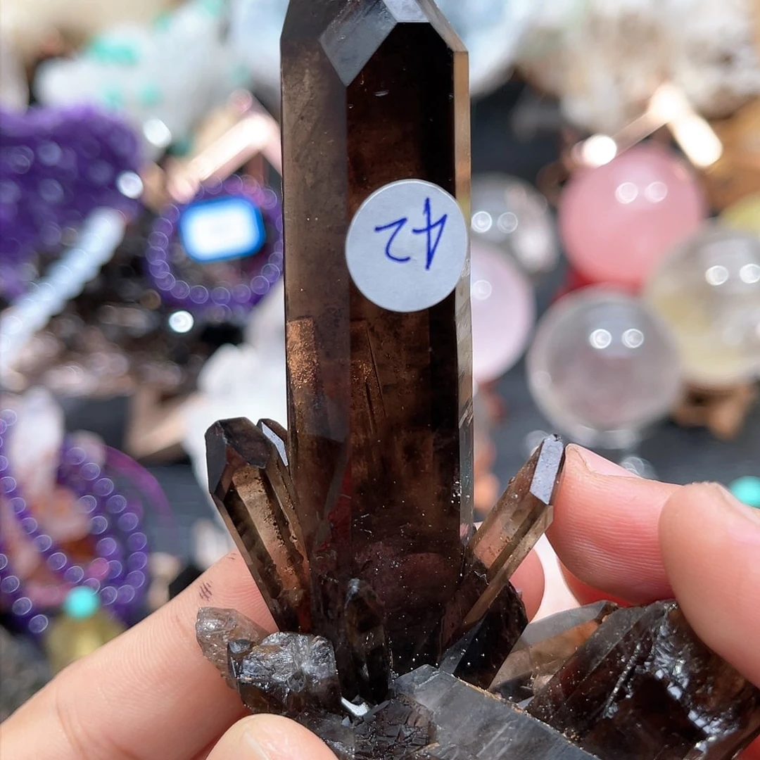 水晶水晶未镶嵌严****?水晶