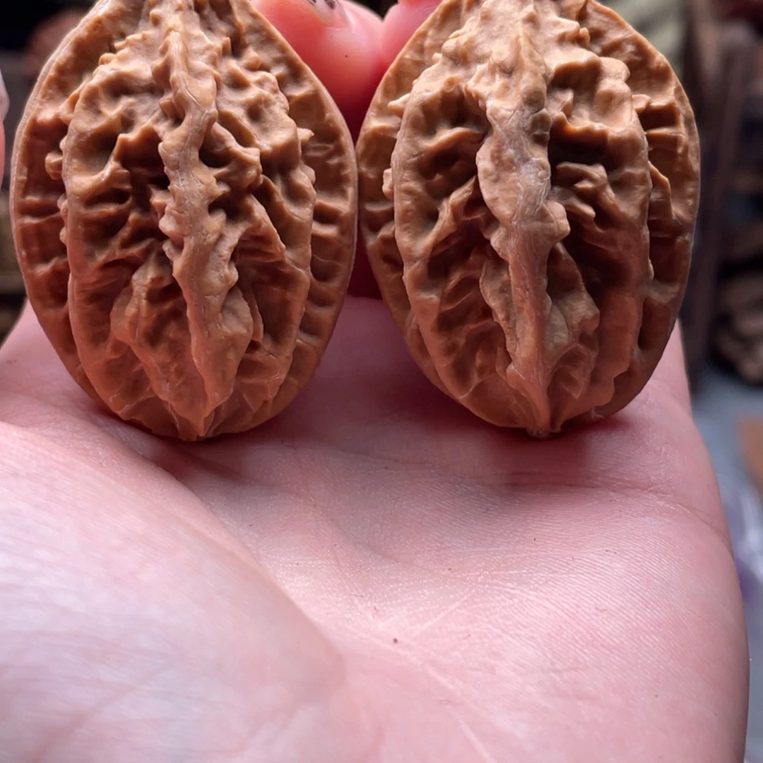 文玩核桃把件楸刀鱼68