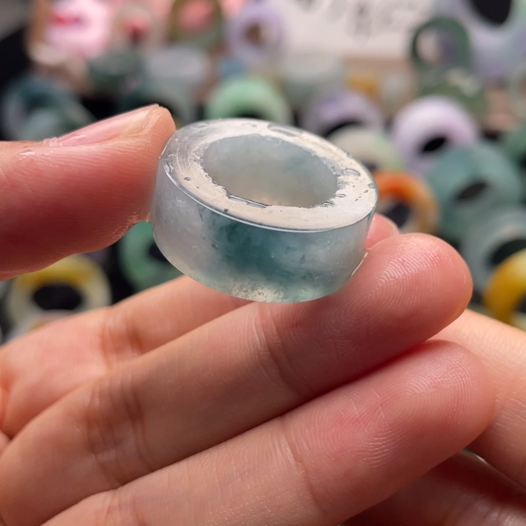 定制翡翠未镶嵌  海洋蓝