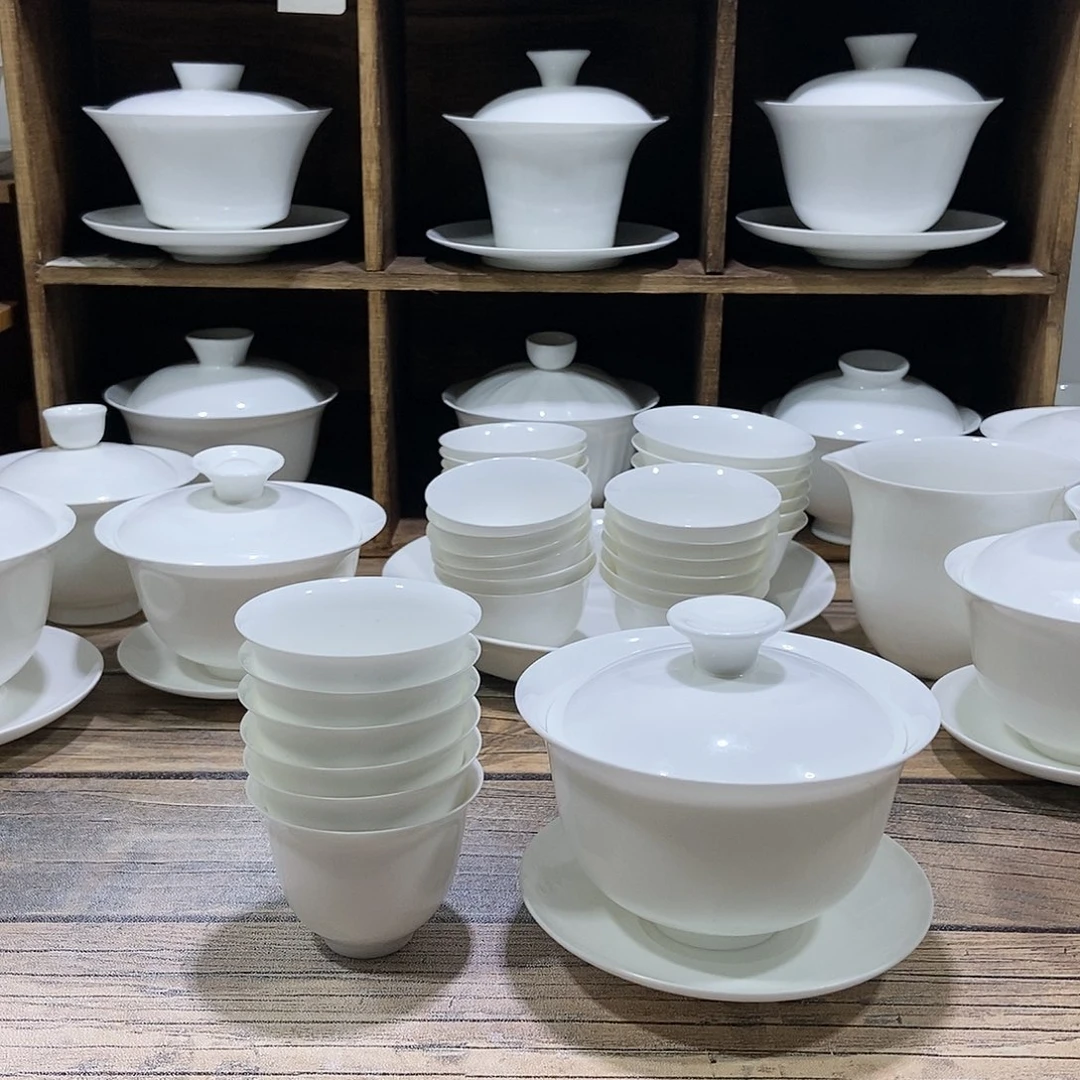 骨瓷大反口盖碗盖下约135ml+6铃铛杯满水40ml